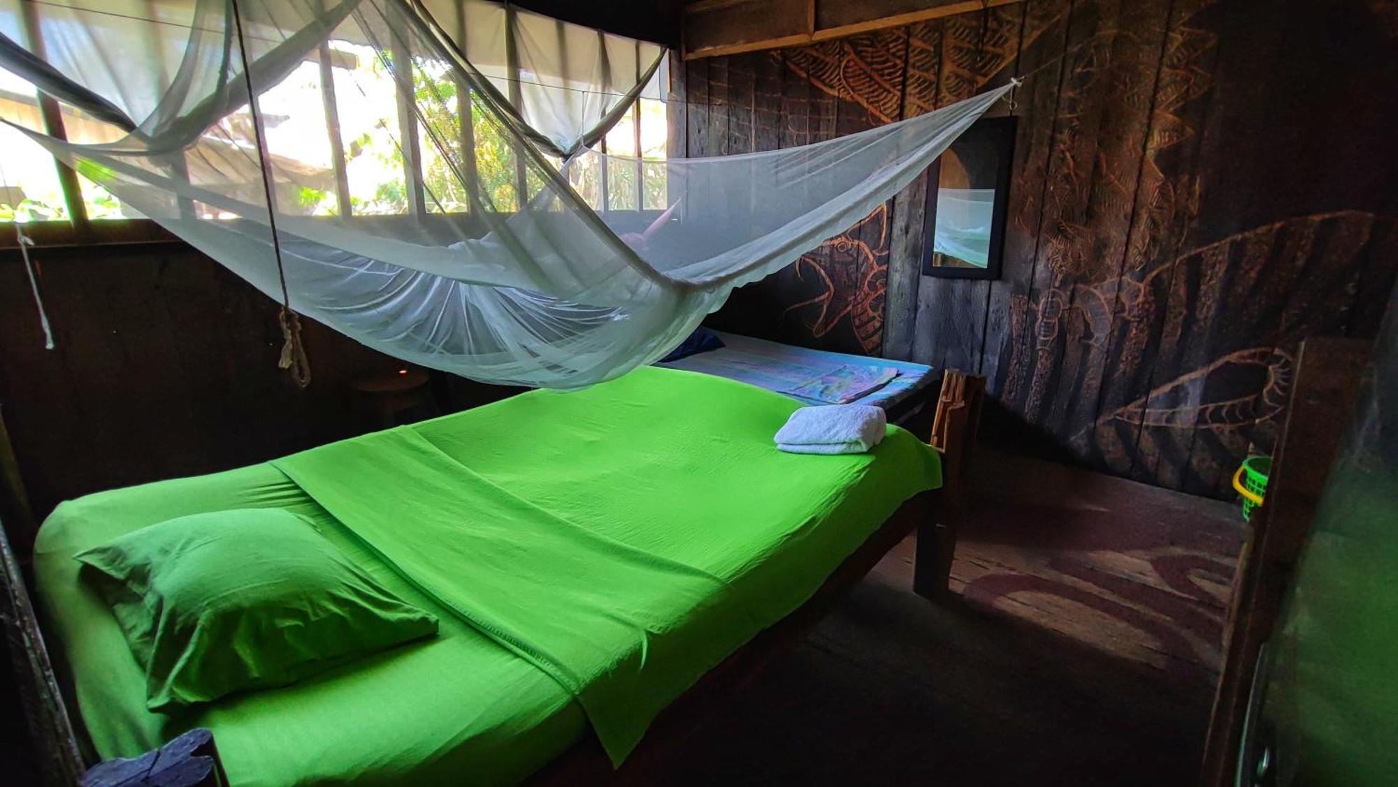 Hospedaje Y Tours Reina Arriera Amazonas Colombia Macedonia Exteriör bild