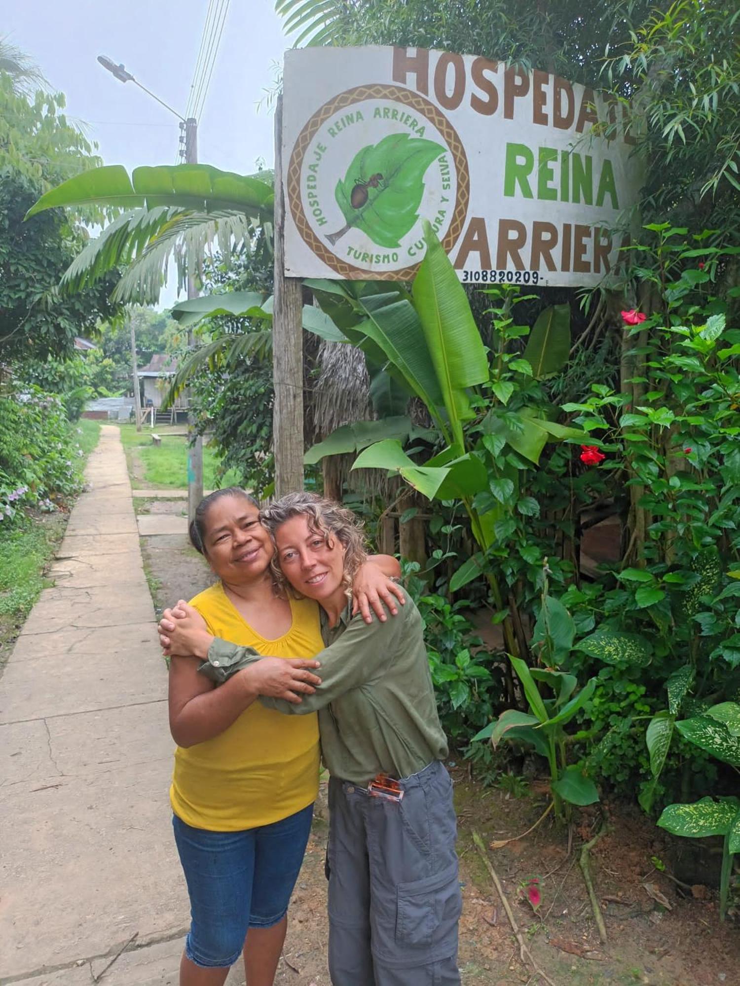 Hospedaje Y Tours Reina Arriera Amazonas Colombia Macedonia Exteriör bild
