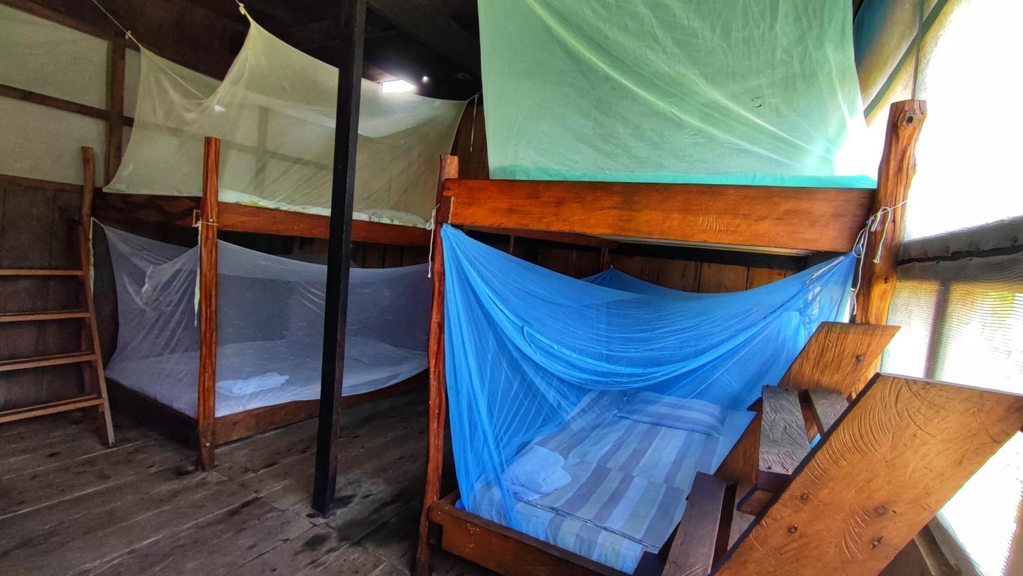 Hospedaje Y Tours Reina Arriera Amazonas Colombia Macedonia Exteriör bild