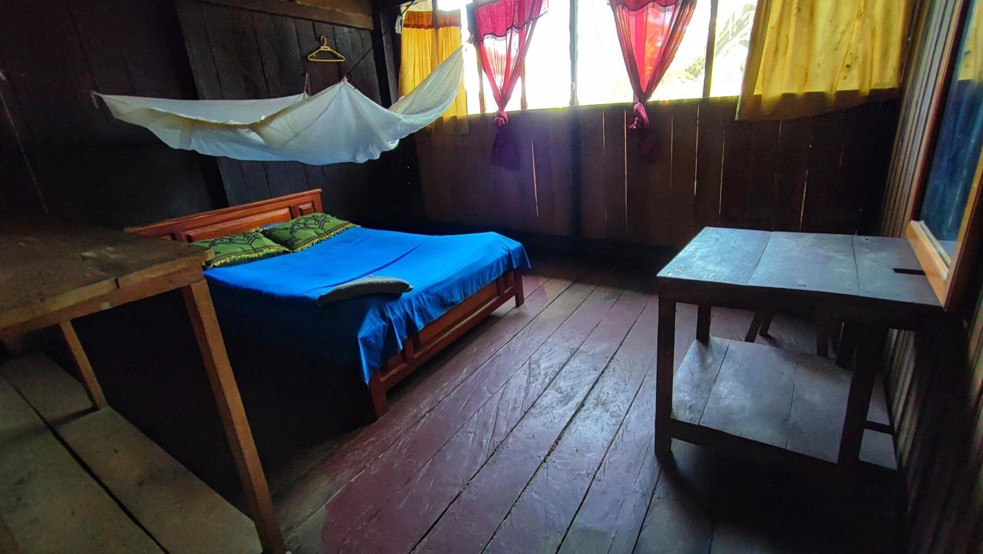Hospedaje Y Tours Reina Arriera Amazonas Colombia Macedonia Exteriör bild